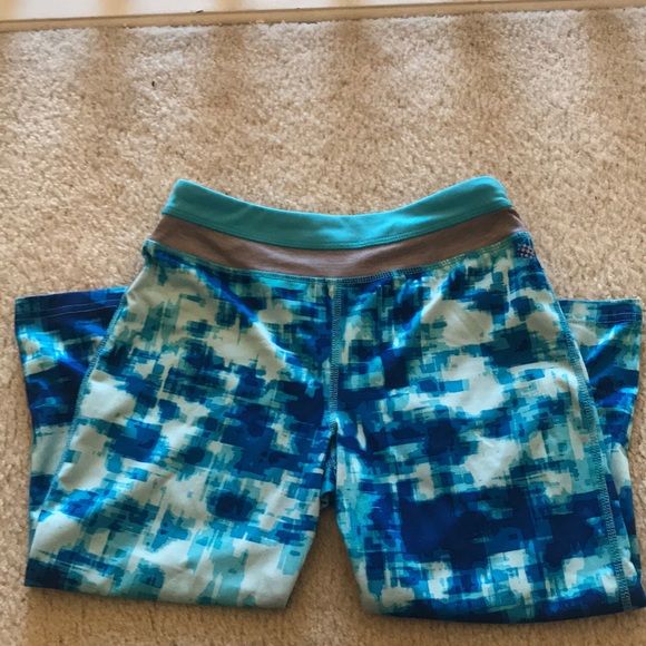 Capri Active Leggings - Picture 2 of 2